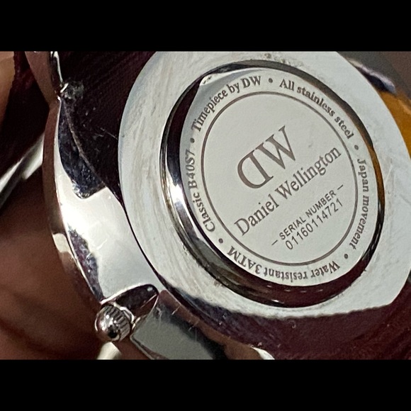 DANIEL WELLINGTON WATCH ***UNISEX*** - Picture 10 of 10